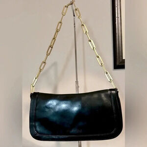 Gently Used KENNETH COLE NEW YORK Black Leather Shoulder Bag